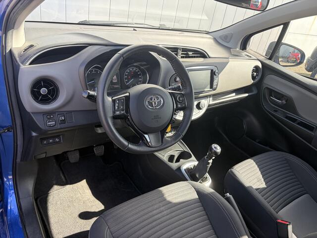 Toyota YARIS 1.5 VVT-i Active NL Auto Navigatie Camera Clima Cruise Komt nog binnen gr Mike