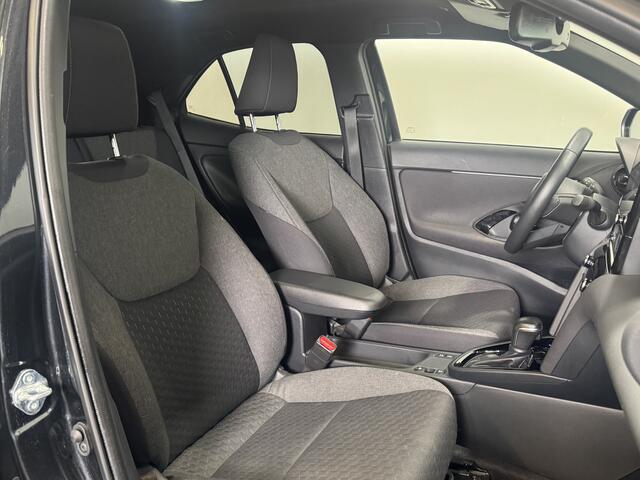 Toyota YARIS Cross 1.5 Hybrid 115 First Edition | Winterpack | Stuur/stoelverwarming |