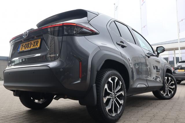 Toyota YARIS Cross 1.5 Hybrid Dynamic Stuur en stoelverwarming | PDC voor en achter