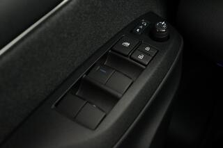 toyota-yaris-1.5-hybrid-launch-edit