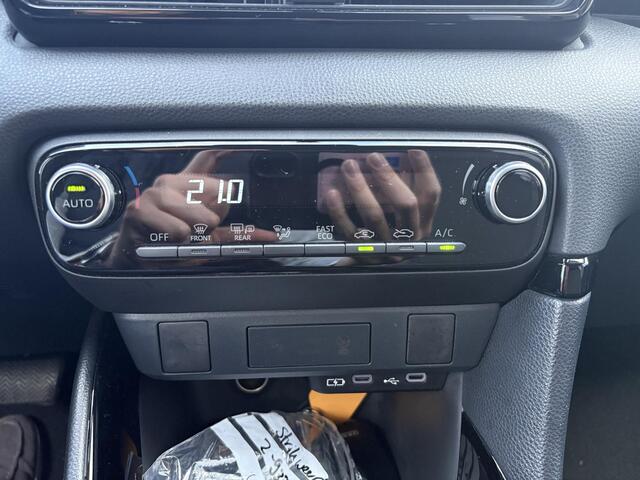 Toyota YARIS 1.5 Hybrid 115 First Edition