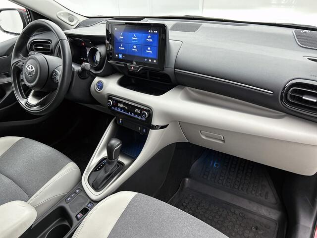 Toyota YARIS 1.5 Hybrid Executive | PDC | JBL | HUD | Blindspot | Stuur-Stoelverwarming