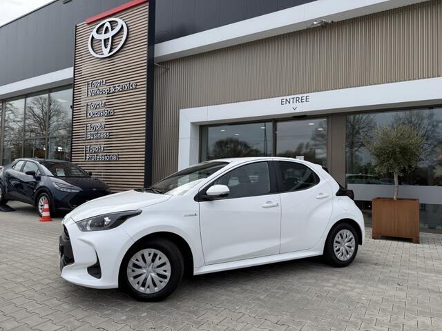 Toyota YARIS 1.5 Hybrid Active | All Season | Camera | Carplay