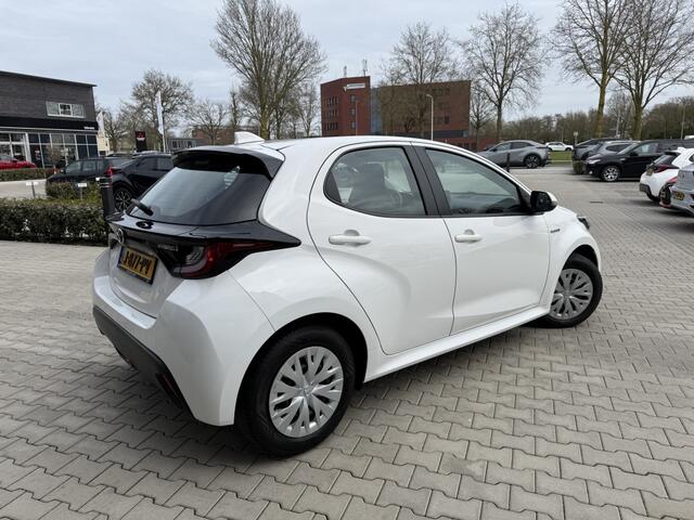 Toyota YARIS 1.5 Hybrid Active | All Season | Camera | Carplay