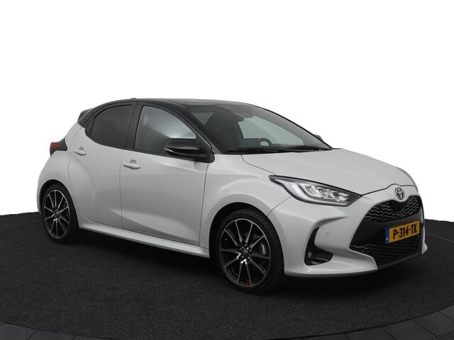 Toyota YARIS 1.5 Hybrid GR Sport | Lederen sportstoelen | Stoelverwarming | Dodehoekherkenning | Parkeersensoren |