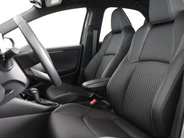 Toyota YARIS 1.5 Hybrid 130 Executive | JBL Audio | Head up Display | Stuur-/Stoelverwarming | Navigatie | Parkeersensoren voor & Achter