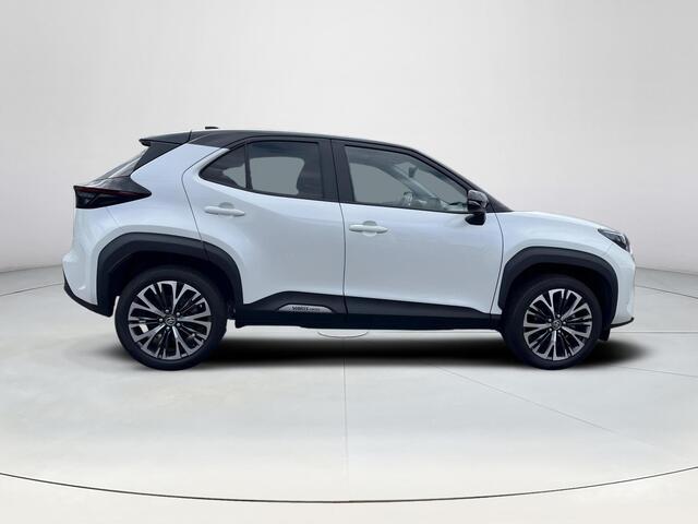 Toyota YARIS Cross 1.5 Hybrid Executive | JBL audio | Head up display | Dode hoek waarschuwing | Bi-tone exterieur |