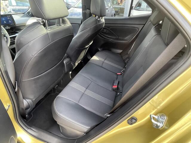 Toyota YARIS Cross 1.5 Hybrid Adventure Panoramadak All Season