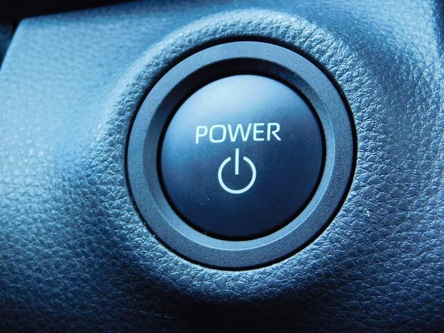 Toyota YARIS 1.5 Hybrid 115 First Edition