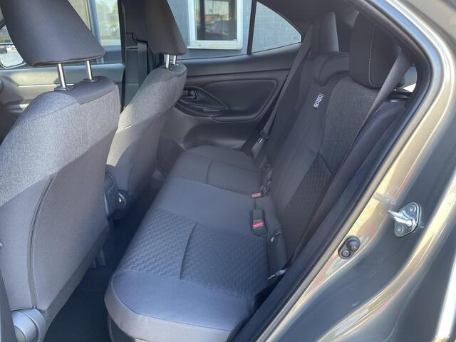 Toyota YARIS Cross 1.5 Hybrid 130 First Editon Comfort Pack **DODE HOEK DETECTIE/ NAVIGATIE/ GARANTIE**