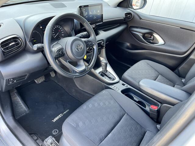 Toyota YARIS 1.5 Hybrid 115 Active Limited Parkeersensoren Stoel Stuur verwarming Carplay
