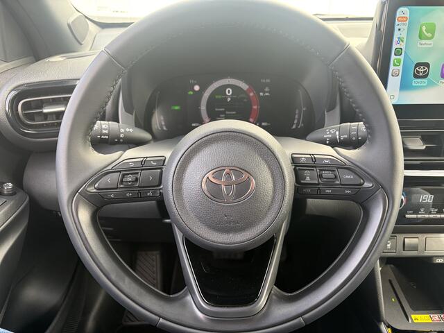 Toyota YARIS Cross 1.5 Hybrid 115 Dynamic Limited Parkeersensoren Stoel verwarming 4Season Carplay Keyless