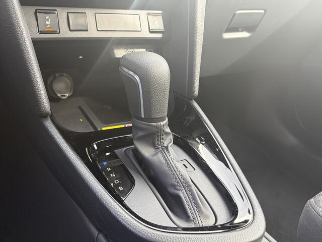 Toyota YARIS Cross 1.5 Hybrid 115 Dynamic Limited Parkeersensoren Stoel verwarming 4Season Carplay Keyless