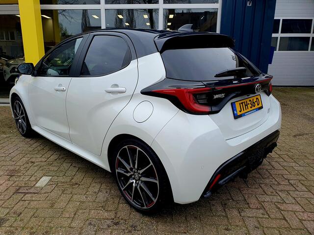 Toyota YARIS 1.5 Hybrid GR Sport All-in prijs!