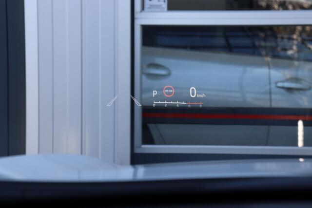 Toyota YARIS Cross 1.5 Hybrid GR Sport, Head up display, JBL-audio, Stuurverwarming, Parkeersensoren