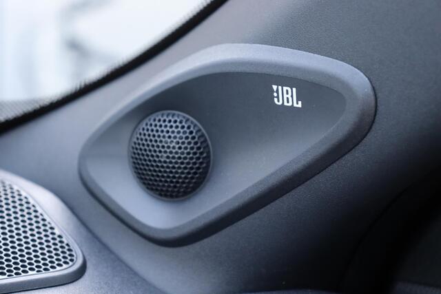 Toyota YARIS Cross 1.5 Hybrid GR Sport, Head up display, JBL-audio, Stuurverwarming, Parkeersensoren