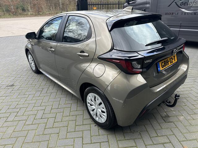 Toyota YARIS 1.5 VVT-i Comfort 125PK Achteruitrijcamera, Airco NL-AUTO!