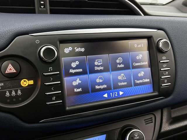 Toyota YARIS 1.5 Hybrid Bi-Tone | Panoramadak | Navigatie | Climate Control |