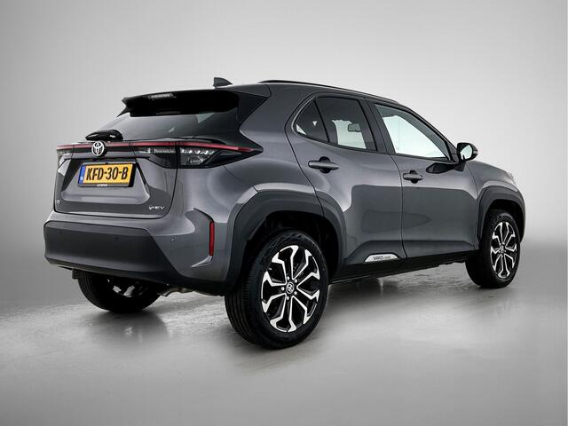 Toyota YARIS Cross 1.5 Hybrid 115 First Edition Limited + | BSM | PDC rondom | Keyless | Onderweg-naar-dealer
