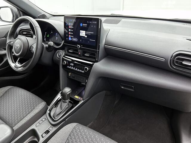 Toyota YARIS Cross 1.5 Hybrid 115 First Edition Limited + | BSM | PDC rondom | Keyless | Onderweg-naar-dealer