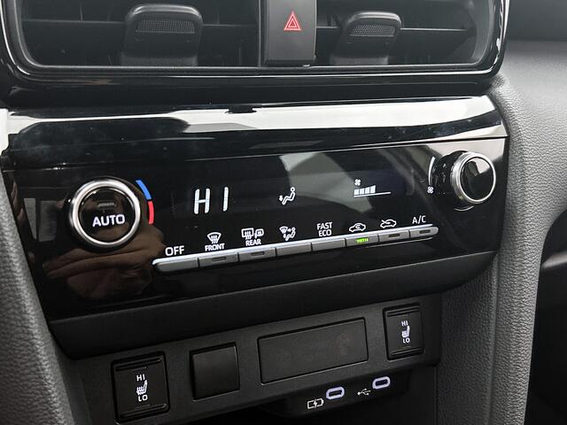 Toyota YARIS Cross 1.5 Hybrid 115 First Edition Limited + | Stoel en stuurverwarming | Onderweg-naar-dealer