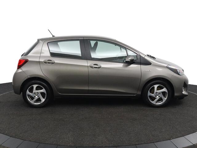 Toyota YARIS 1.5 Hybrid Trend | Navigatie | Cruise Control | Achteruitrijcamera | Lichtmetalen Velgen |