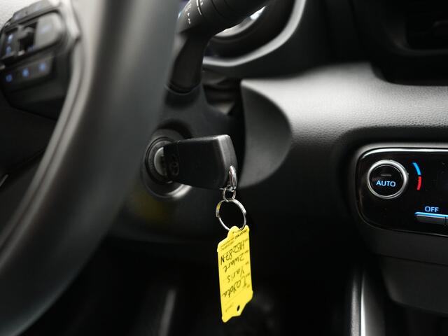 Toyota YARIS 1.5 Hybrid Active Limited || 17'' velgen || navigatie ||