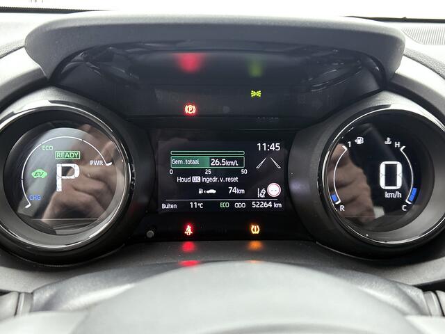 Toyota YARIS 1.5 Hybrid Executive | Navigatie | HUD | Leer | Stoel en Stuurverwaming |