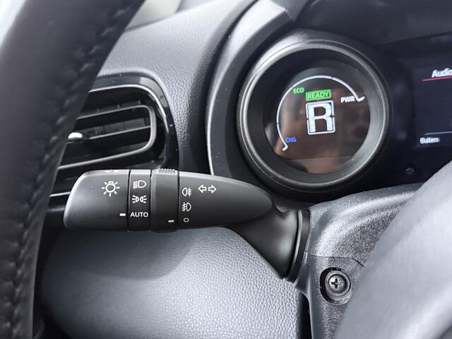 Toyota YARIS 1.5 Hybrid Dynamic