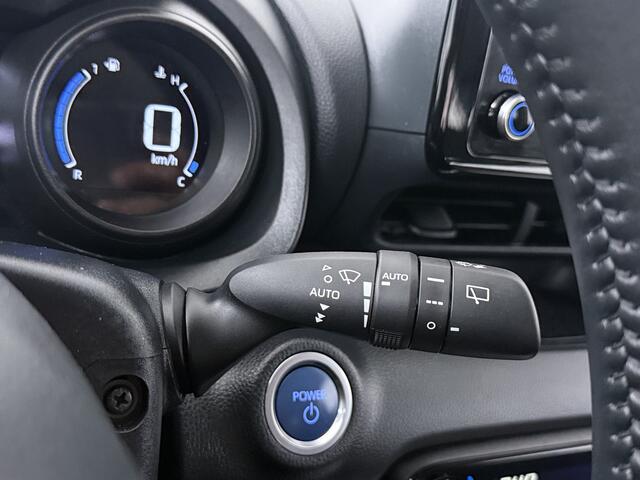 Toyota YARIS 1.5 Hybrid Dynamic