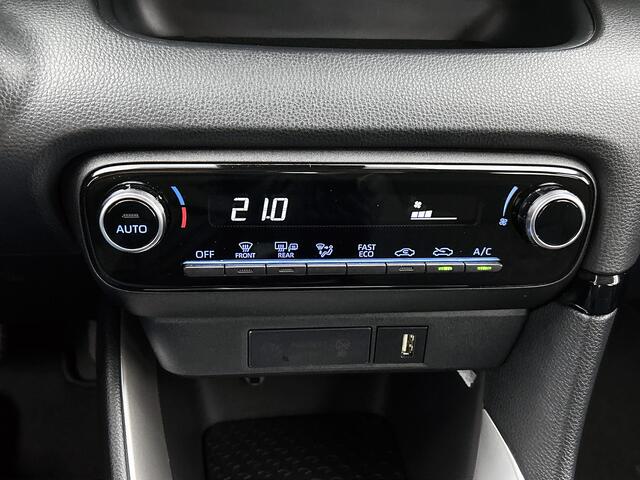 Toyota YARIS 1.5 Hybrid Dynamic | Adaptive Cruise | Camera |