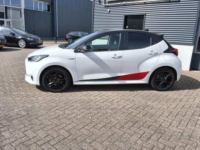 Toyota YARIS 1.5 Hybrid Dynamic | Navigatie | Camera