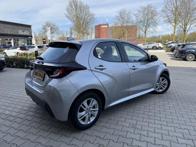 Toyota YARIS 1.5 Hyb. Active | PDC v/a | Stoelverwarm. | Camera |