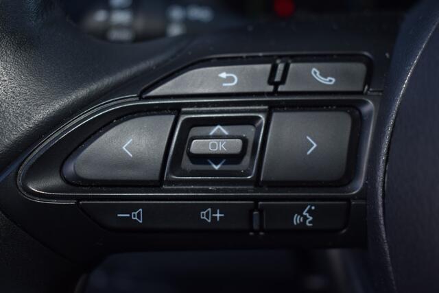 Toyota YARIS Cross 1.5 Hybrid Adventure | Trekhaak | Navigatie | Camera | Stoelverwarming | Apple Carplay + Android Auto |