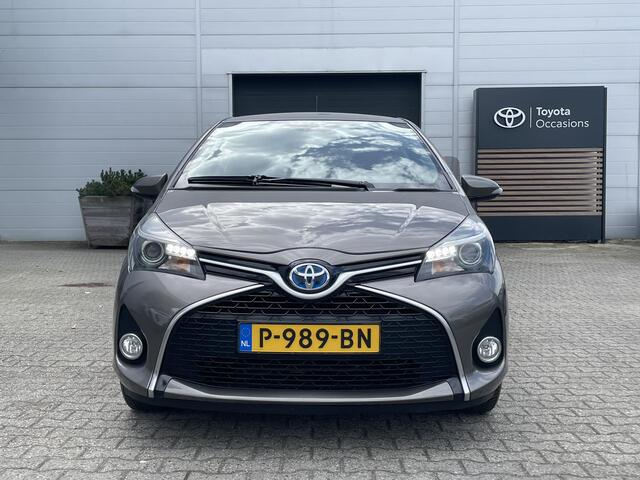 Toyota YARIS 1.5 Hybrid Dynamic Navigatie All seasonbanden