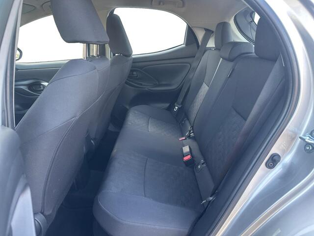 Toyota YARIS 1.5 Hybrid 115 | STUUR-STOEL VERWARMING | CAMERA | APPLE CAR PLAY | GARANTIE |