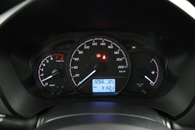 Toyota YARIS 1.0 VVT-i Aspiration | Bluetooth telefoonvoorbereiding | radio-CD-USB | LM velg |