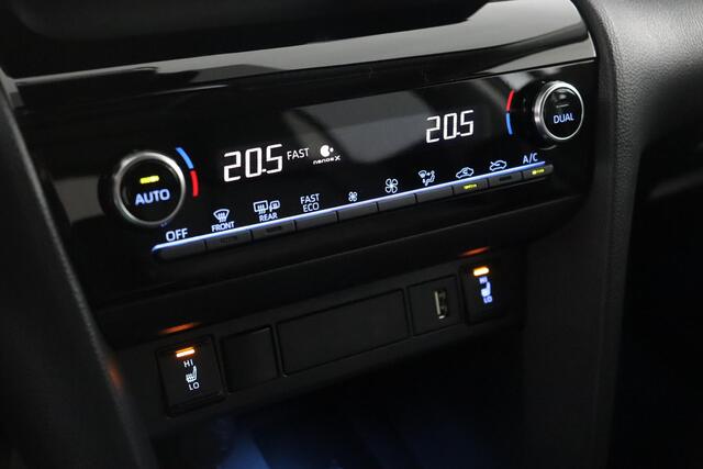 Toyota YARIS Cross 1.5 Hybrid Executive | Apple Carplay/Android Auto | Parkeersensoren | Stoelverwarming |