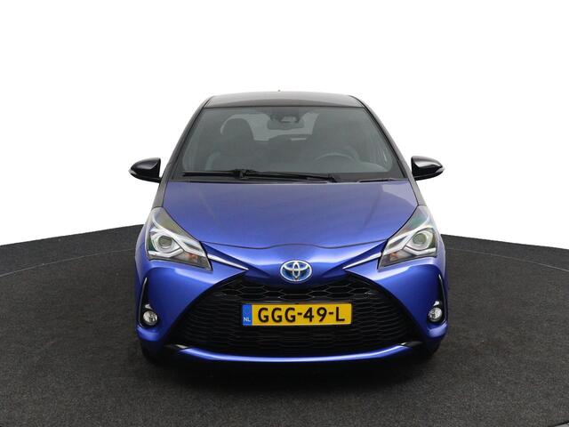 Toyota YARIS 1.5 Hybrid BI-Tone | Stoelverwarming | Cruise Control | Led Verlichting | All season banden |