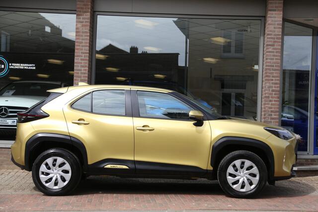 Toyota YARIS Cross 1.5 Hybrid Active Navi Carplay Camera ACC