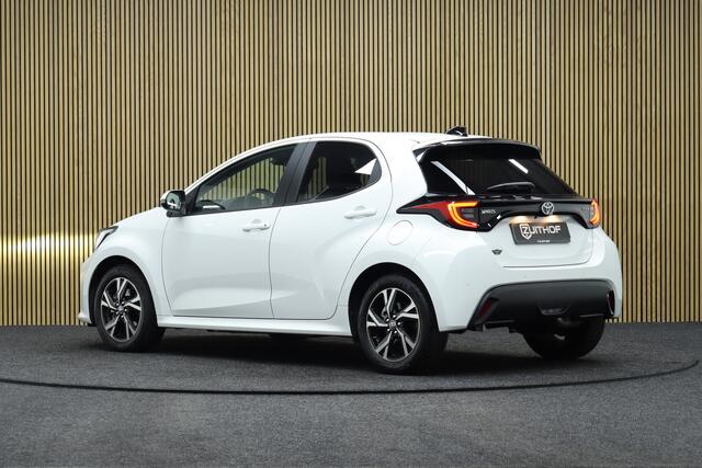 Toyota YARIS 1.5 Hybrid 115 Dynamic + Comfort Pack | Adaptive-cruise | Apple Carplay & Android Auto | Parkeerhulp | Camera | Clima | Maps Navigatie | Keyless | Stoel & Stuurverwarming | Dodehoekdetectie