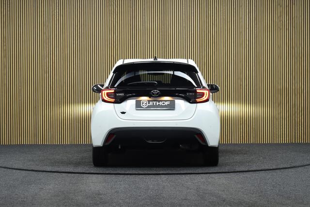 Toyota YARIS 1.5 Hybrid 115 Dynamic + Comfort Pack | Adaptive-cruise | Apple Carplay & Android Auto | Parkeerhulp | Camera | Clima | Maps Navigatie | Keyless | Stoel & Stuurverwarming | Dodehoekdetectie