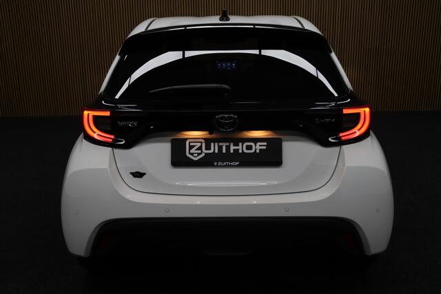 Toyota YARIS 1.5 Hybrid 115 Dynamic + Comfort Pack | Adaptive-cruise | Apple Carplay & Android Auto | Parkeerhulp | Camera | Clima | Maps Navigatie | Keyless | Stoel & Stuurverwarming | Dodehoekdetectie