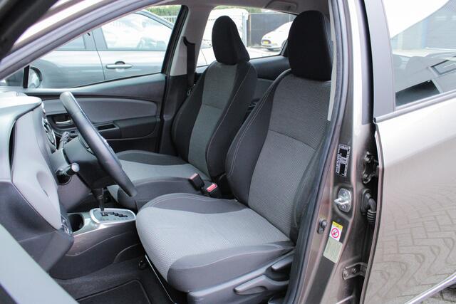 Toyota YARIS 1.5 Hybrid Aspiration |navigatie|parkeersensoren|stoelverwarming|dealer onderhouden|all season banden|