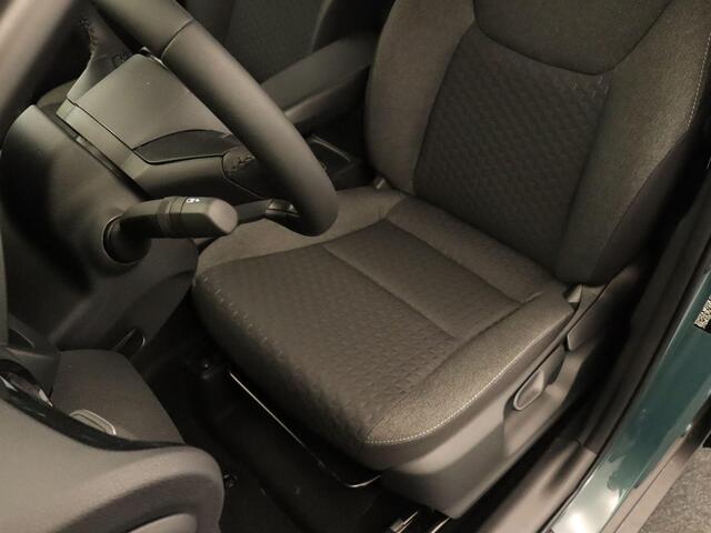 Toyota YARIS Cross 1.5 Hybrid 130 Dynamic - DIRECT NIEUW UIT VOORRAAD LEVERBAAR - NAVIGATIE - PARKEERSENSOREN VOOR/ ACHTER - VOORSTOELEN VERWARMD - STUUR VERWARMD - DODEHOEK DETECTIE - KEYLESS ENTRY/ START - CLIMATE CONTROL - APPLE CARPLAY/ ANDROID AUTO