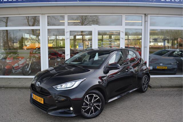 Toyota YARIS 1.5 Hybrid First Edition Black ? Trekhaak ?LED ? Orig. NL ? NAP ?