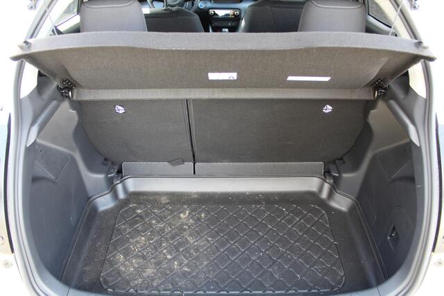 Toyota YARIS 1.5 Hybrid Style | Rijklaar | Apple/Android | Navi | JBL | Bluetooth | DAB+ | Clima | Stoelverw. | Adap Cruise | Camera