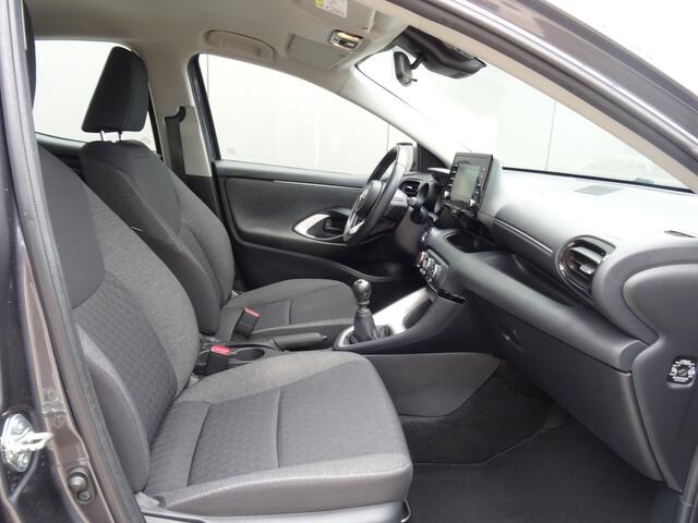 Toyota YARIS 1.5 VVT-i Business Plus * CARPLAY * DEALER ONDERH. !!