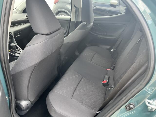 Toyota YARIS 1.5 Hybrid 115 Dynamic Comfort Pack NL Auto Parkeersensoren Stoel Stuur Verwarmd