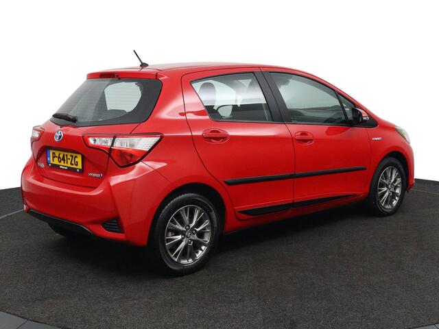 Toyota YARIS 1.5 Hybrid Design Sport | Climate Control | Toyota Safety Sense | Lichtmetalen Velgen | Achteruitrijcamera |